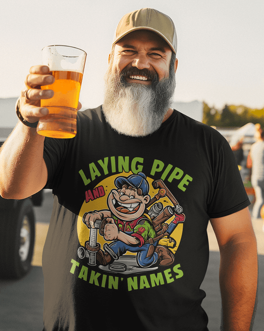 Laying Pipe Takin' Names (Old Plumber) : Men's Cotton Crew Tee