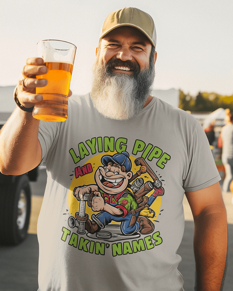 Laying Pipe Takin' Names (Old Plumber) : Men's Cotton Crew Tee