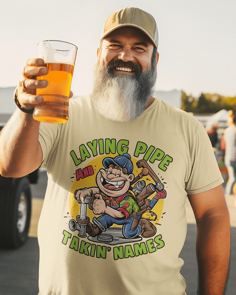 Laying Pipe Takin' Names (Old Plumber) : Men's Cotton Crew Tee